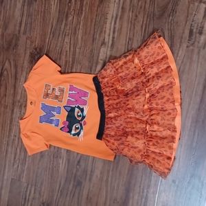 Halloween outfit set size 5, tutu skirt and shirt. Ruffled,glitter,cat.